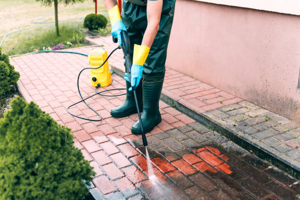 Why Choose Our Certified Pressure Washing Experts for Your Project Needs in East Hazel Crest, IL?